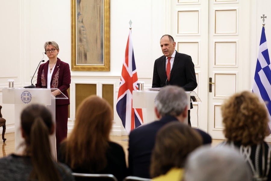 Greek FM Giorgos Gerapetritis and UK FM Yvette Cooper