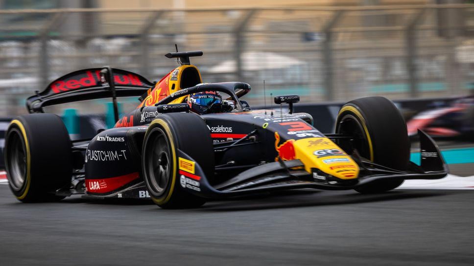 Nikola Tsolov gave himself the first podium in Formula 2