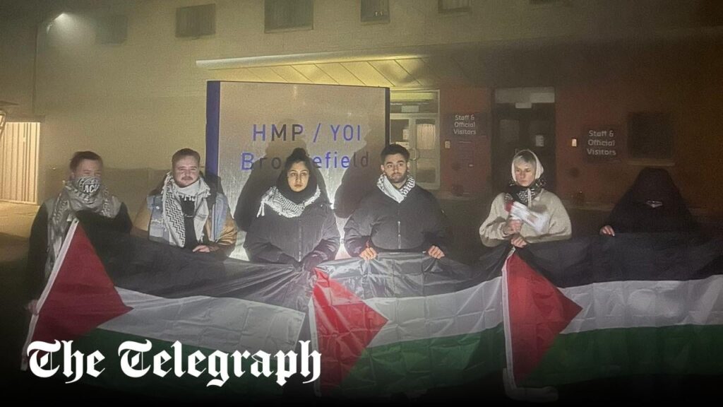 Zarah Sultana filmed among group chanting about intifada hours after Met Police ban