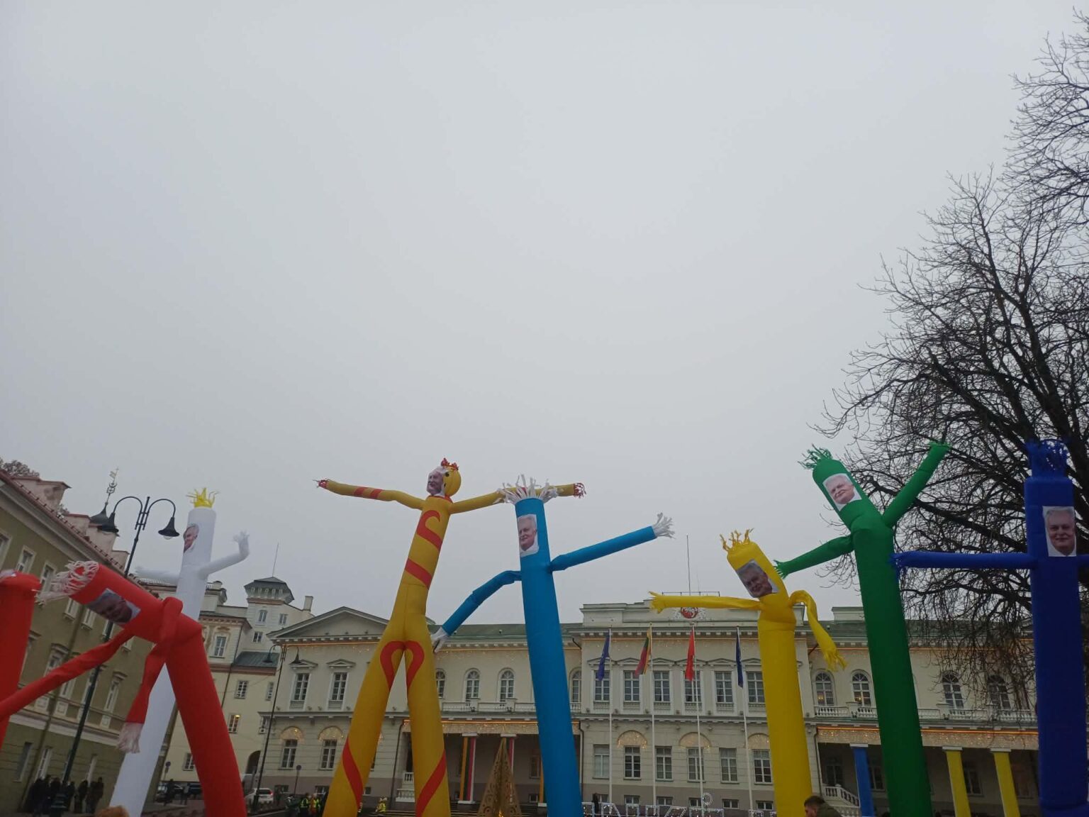 The fight for free speech begins. Installation at the Invertebrate Palace.