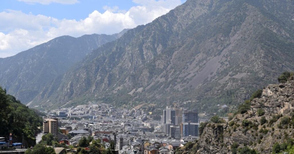 Andorra will no longer allow foreign investments that do not contribute "to the local economy"