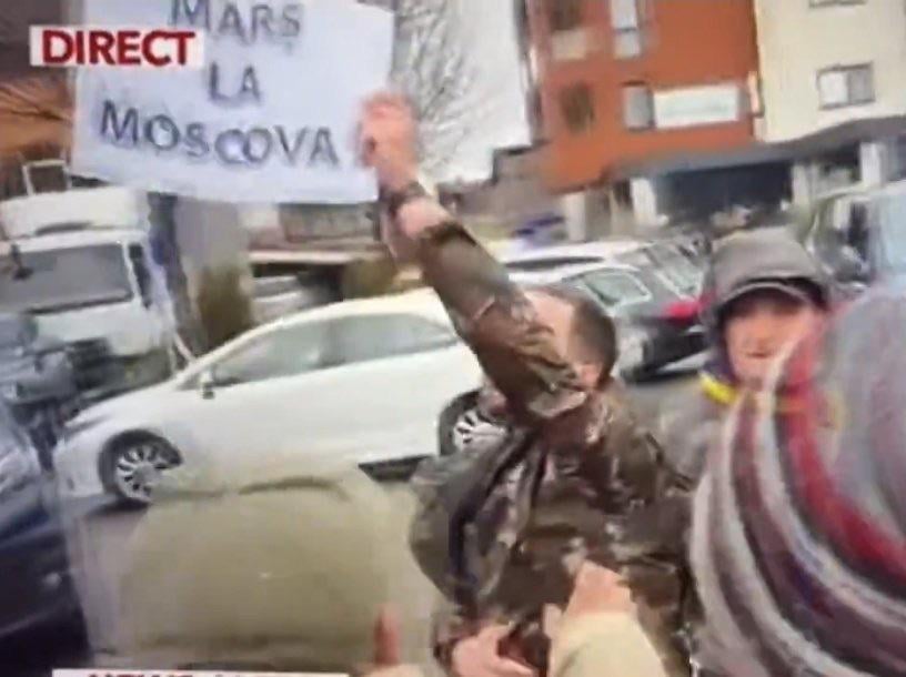 MARCH ON MOSCOW, is the cry with which Călin Georgescu was greeted in Alba Iulia, on National Day