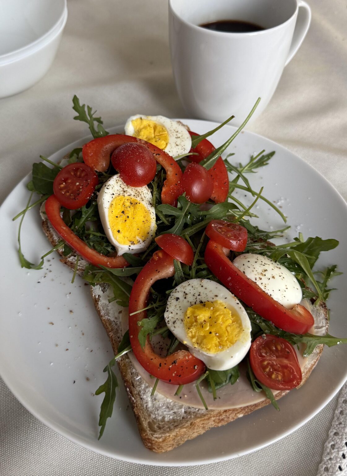 I just discovered a sub where people totally unironically post photos of their sandwiches every day and upvote/minus each other (I double-checked to make sure it was Reddit).