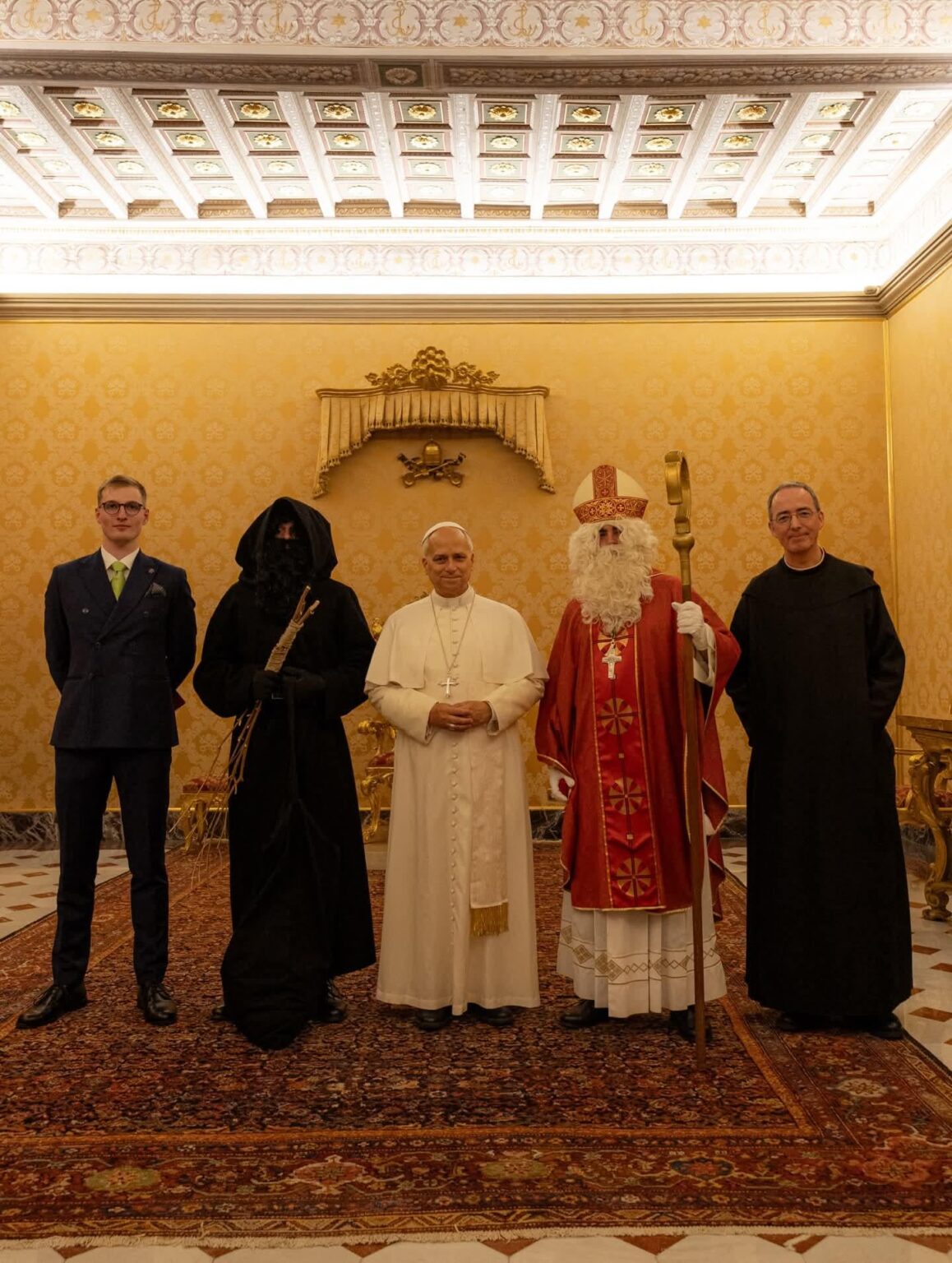 Santa Claus and Dirtli with Pope Leo XIV