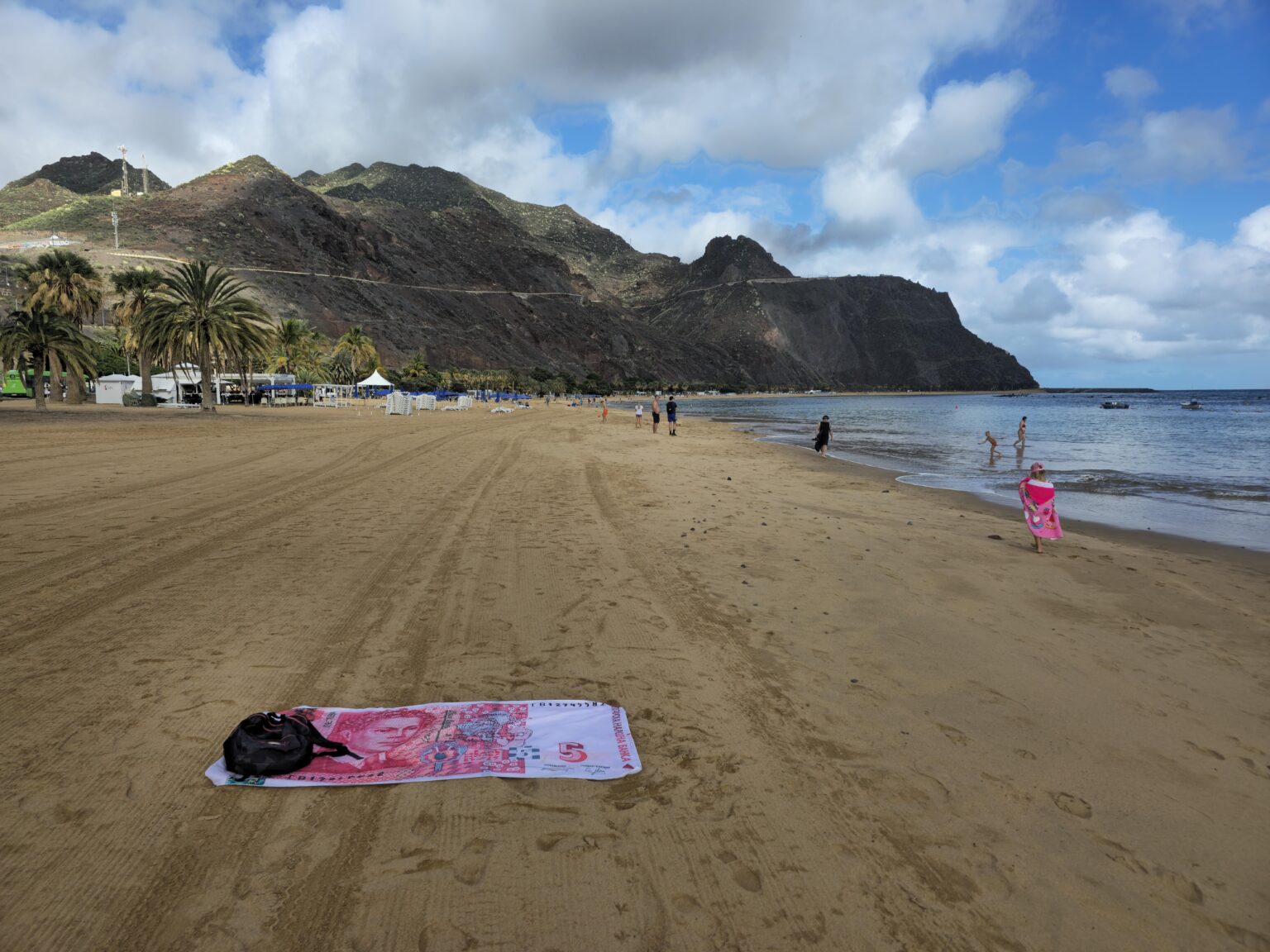 After so many years of work, I decided to take the leva on vacation, I think he deserves it.