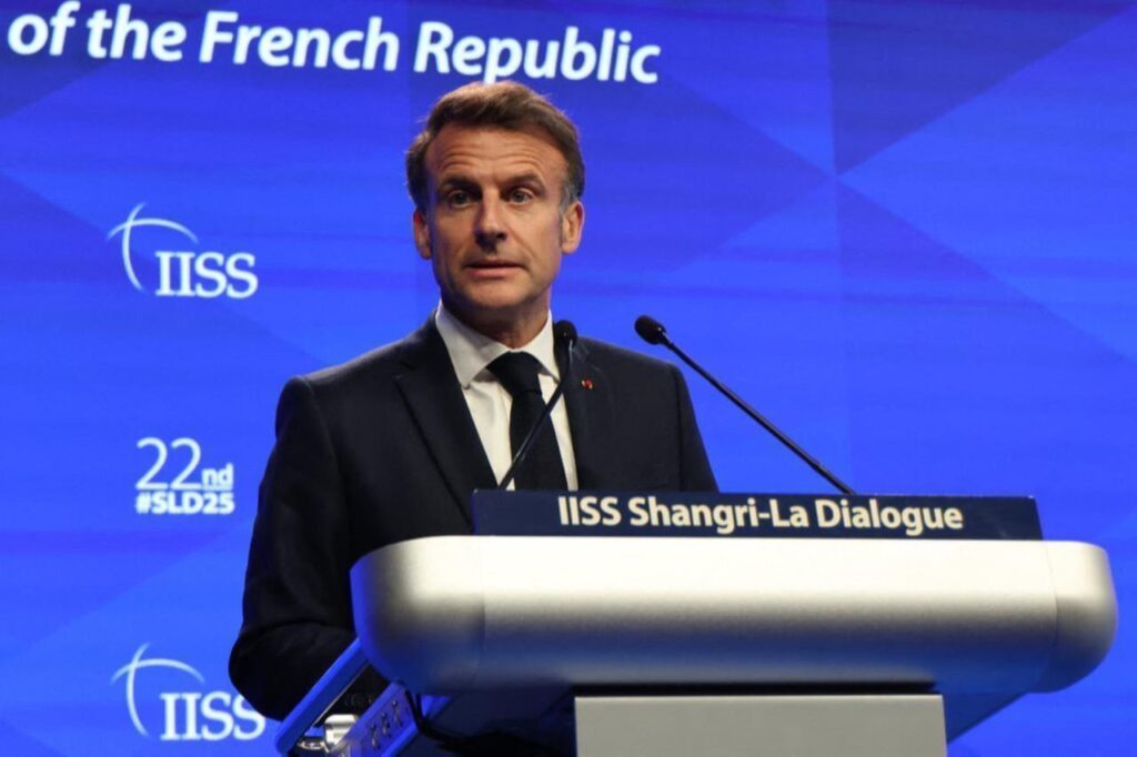 Frances President Emmanuel Macron gives the keynote address at the Shangri-La Dialogue Summit in Singapore on May 30, 2025. (AFP Photo)