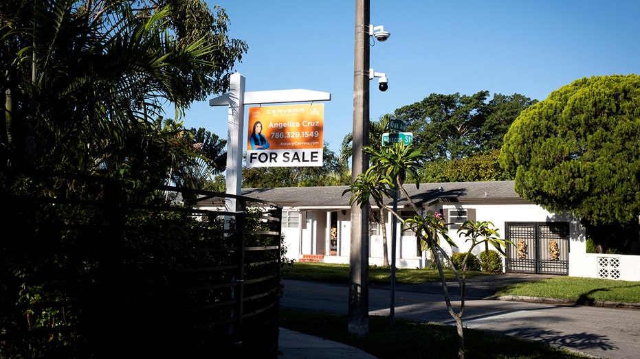 Miami home has "for sale" sign out front