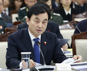 Defense ministry aims to conclude US talks on nuclear-powered sub fuel within 2 yrs