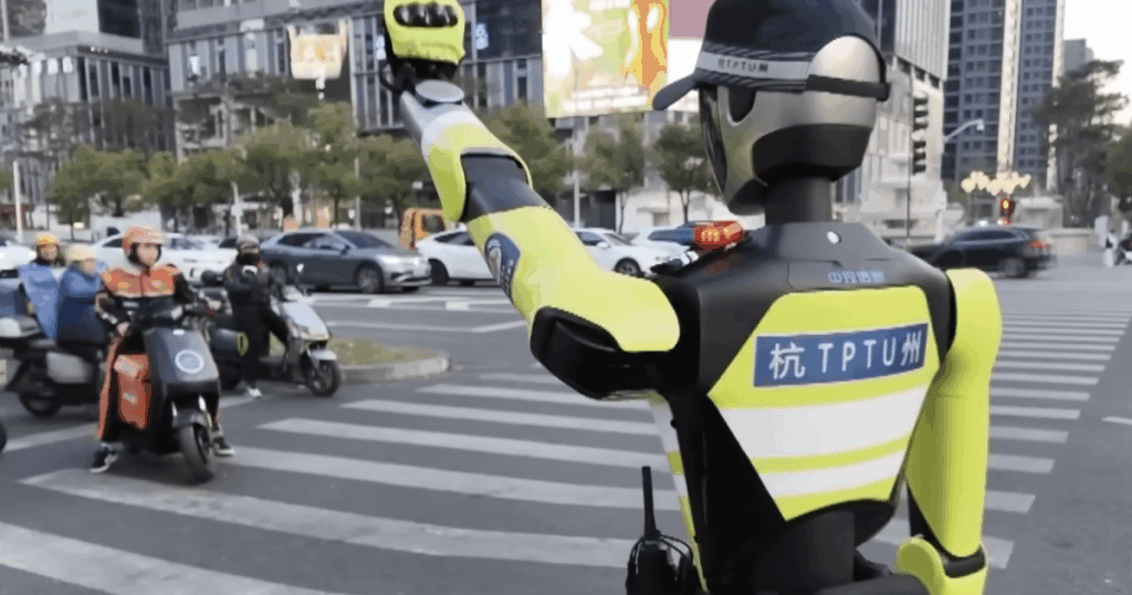 When a robot cop tells you to stop, do you listen? China is now finding out