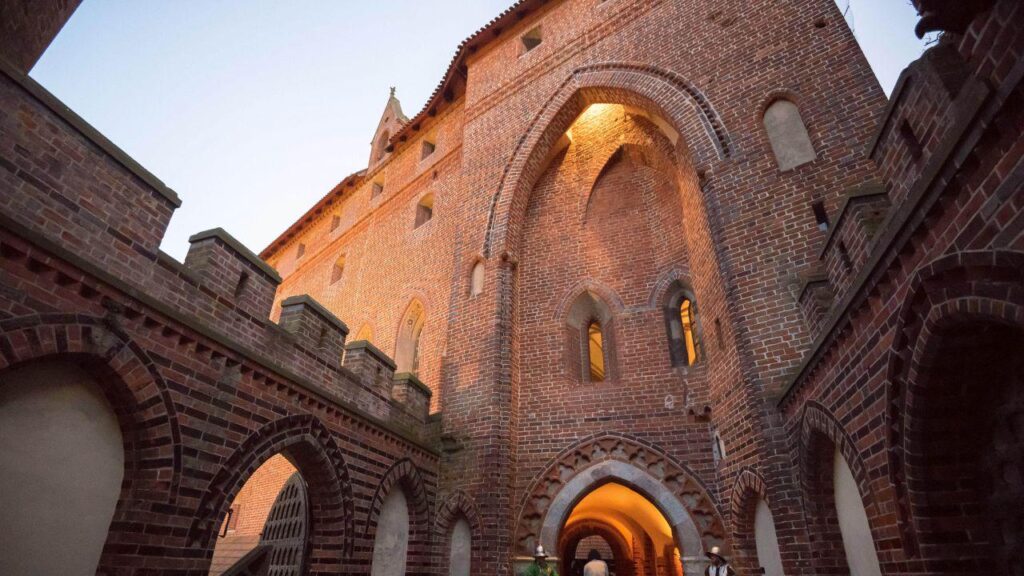 Germany will return to Poland valuable artifacts stolen during World War II