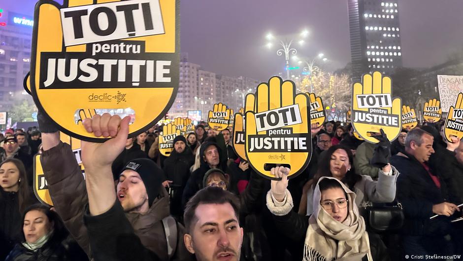 Romania in turmoil over judicial corruption revelations – DW