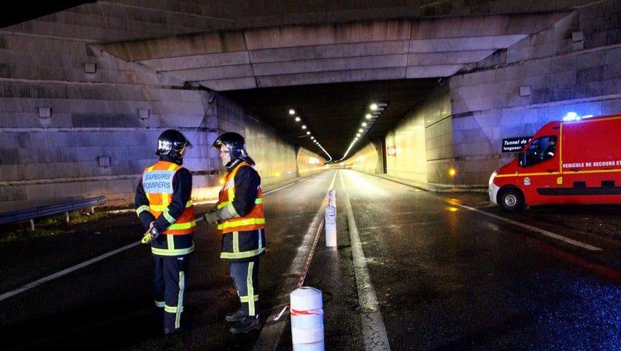 The rescue team cannot explain how a violent head-on collision between two cars on the route to Andorra ends without serious injuries