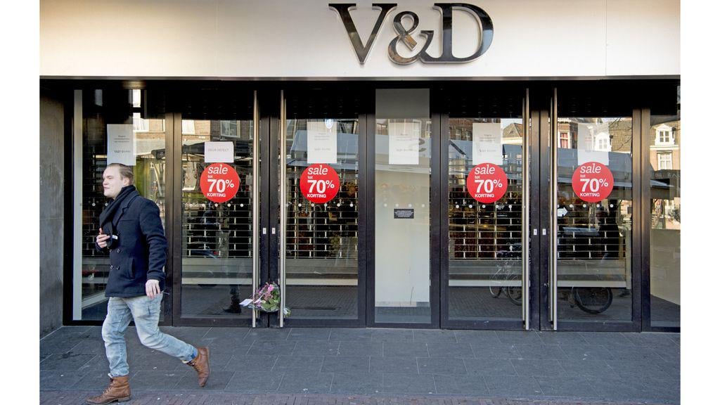 Ten years after the end of V&D, plans for sixteen vacant buildings have not yet been completed