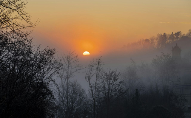 Bulgaria: Bitterly Cold Tuesday Across Bulgaria with Fog and Cloudy Skies