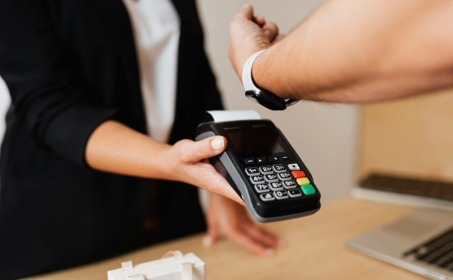 Bulgaria: Bulgaria Switches to Euro: Experts Recommend Card Payments for Smooth Start