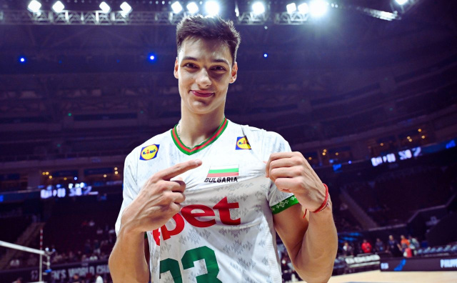 Bulgaria: Bulgarian Star Alex Nikolov Ranks Second Globally in 2025 Volleyball World Standings