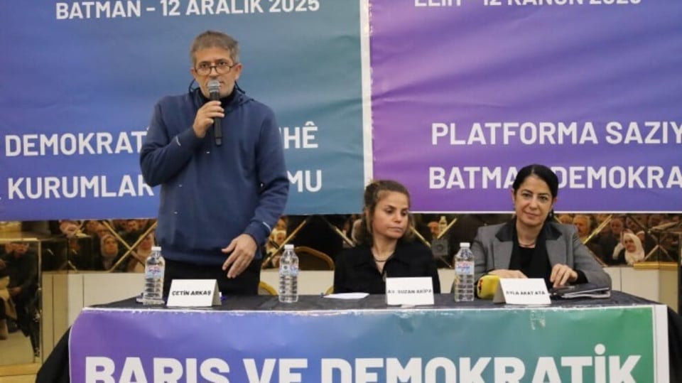 Çetin Arkaş, one of the perpetrators of the December 25, 1991 Çetinkaya Store Massacre, in which a 2-year-old child, 8 women and 3 men were burned to death by the PKK, made a speech in Batman: "If there will be peace, leader Apo will not be a prisoner, he will be here too."