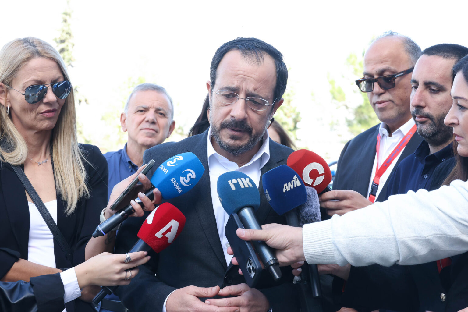 cover President outlines economic and international priorities at Keve assembly