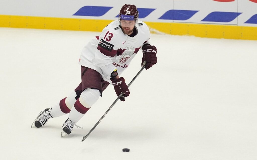 Latvia's ice hockey team back in action next week / Article