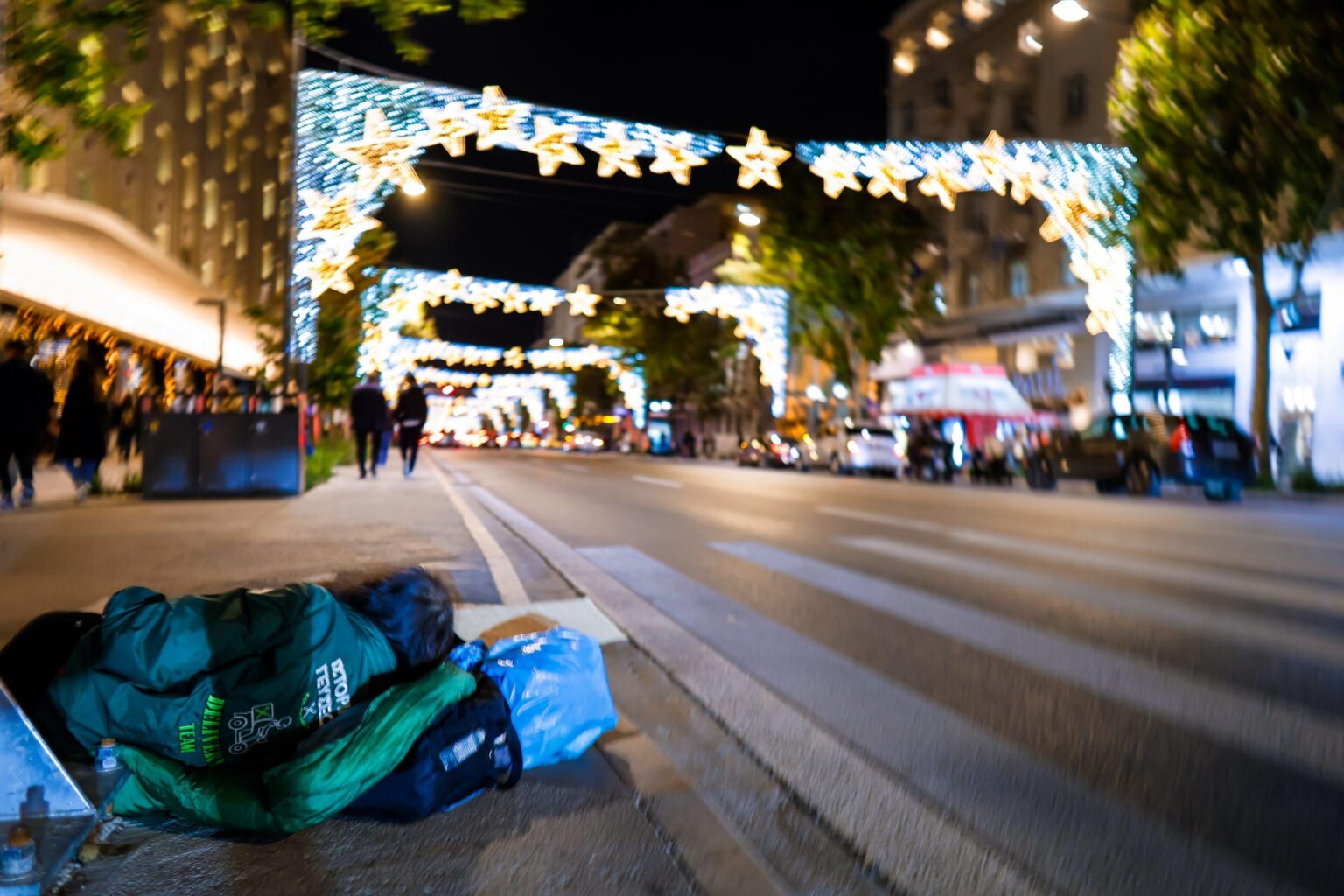 Why are the homeless increasing in Athens - THE NEWS