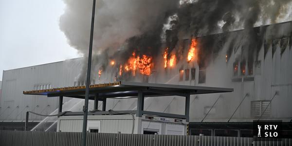 The Spar warehouse in Ljubljana is on fire