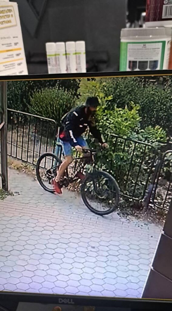 Photo of a bicycle thief in Sofia, recognize him