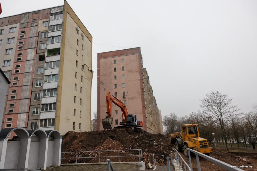 "One apartment exploded, 10 apartments were evacuated, 30 people were injured. No one was killed or injured. And how many people are in pain! Horror!"