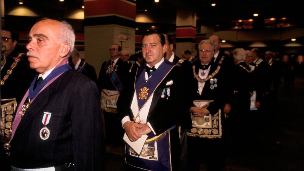 Freemasons to take legal action against Met over plan to reveal membership