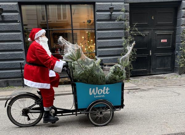 Wolt Teams Up with Christmas Tree Sellers for Home Deliveries