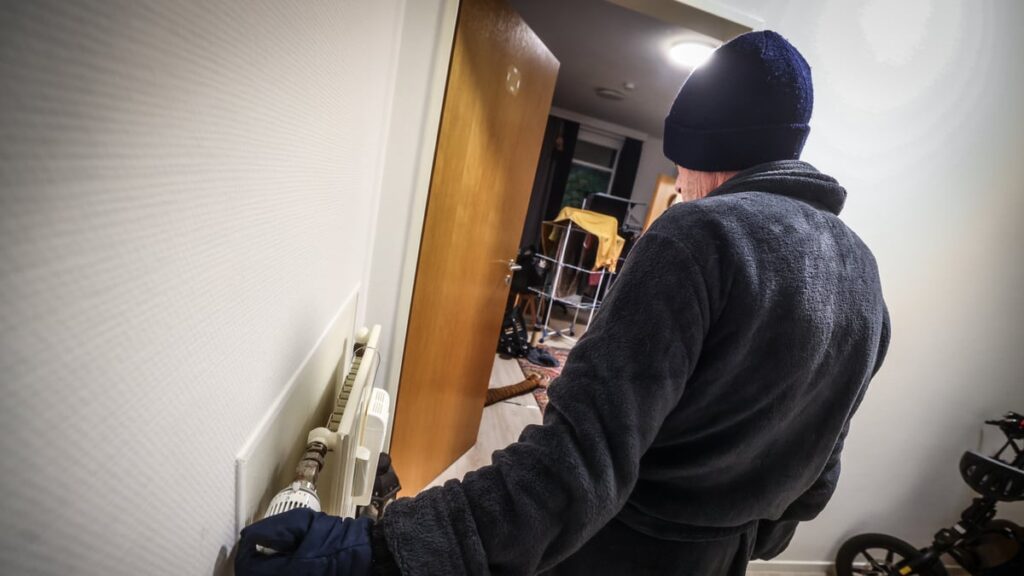 Nuno Silva is one of several residents who is left without heating for several hours a day.