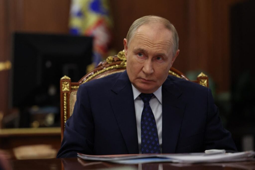 In this pool photograph distributed by the Russian state agency Sputnik, Russias President Vladimir Putin attends a meeting with Yevgeny Balitsky (not pictured), Moscow-installed leader of the Russian-controlled parts of the Zaporizhzhia region, at the Kremlin in Moscow on Sep. 24, 2025. (AFP Photo)