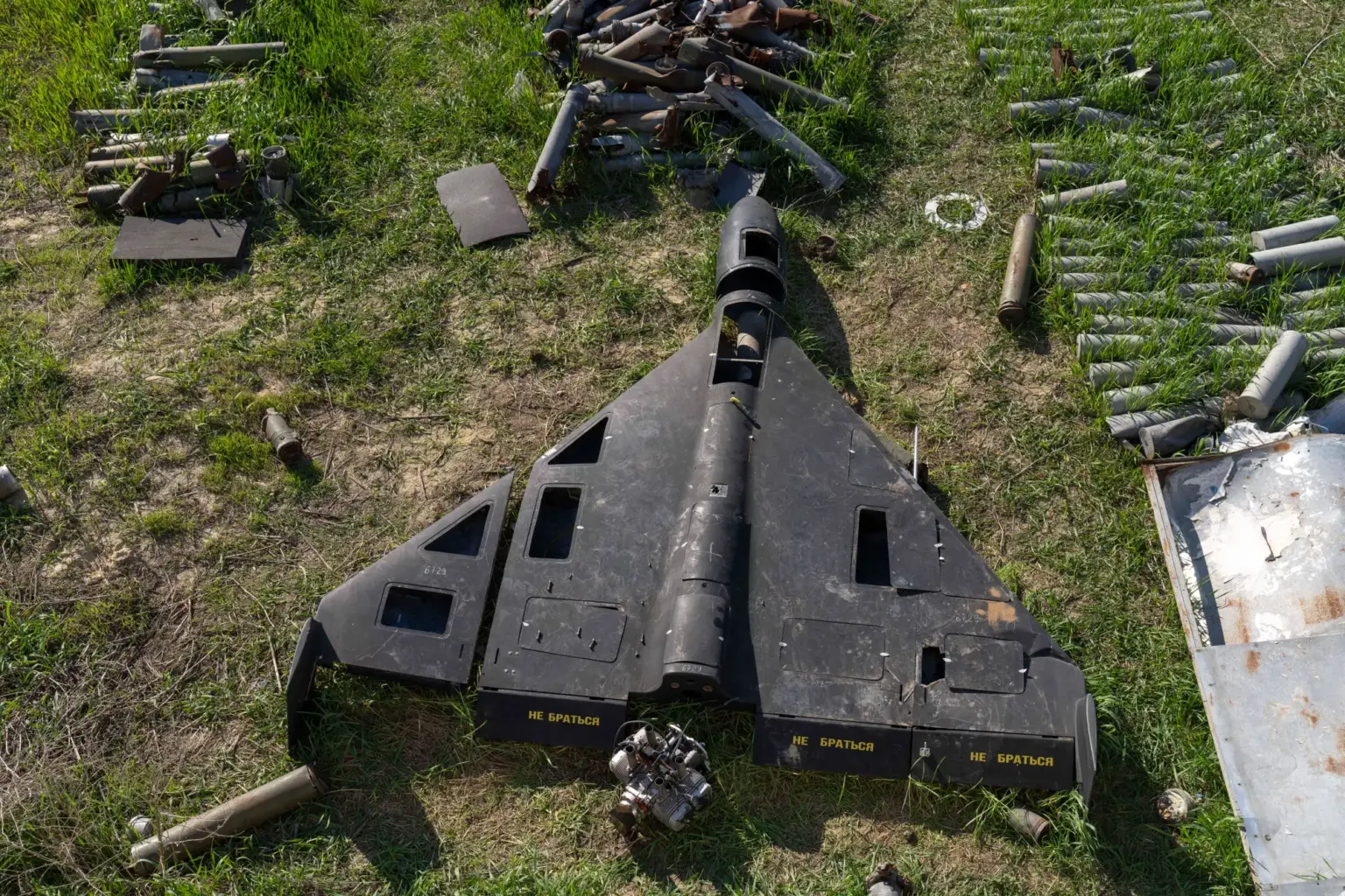 Russia Bypasses Ukrainian Air Defenses via Belarus, Zelensky Says