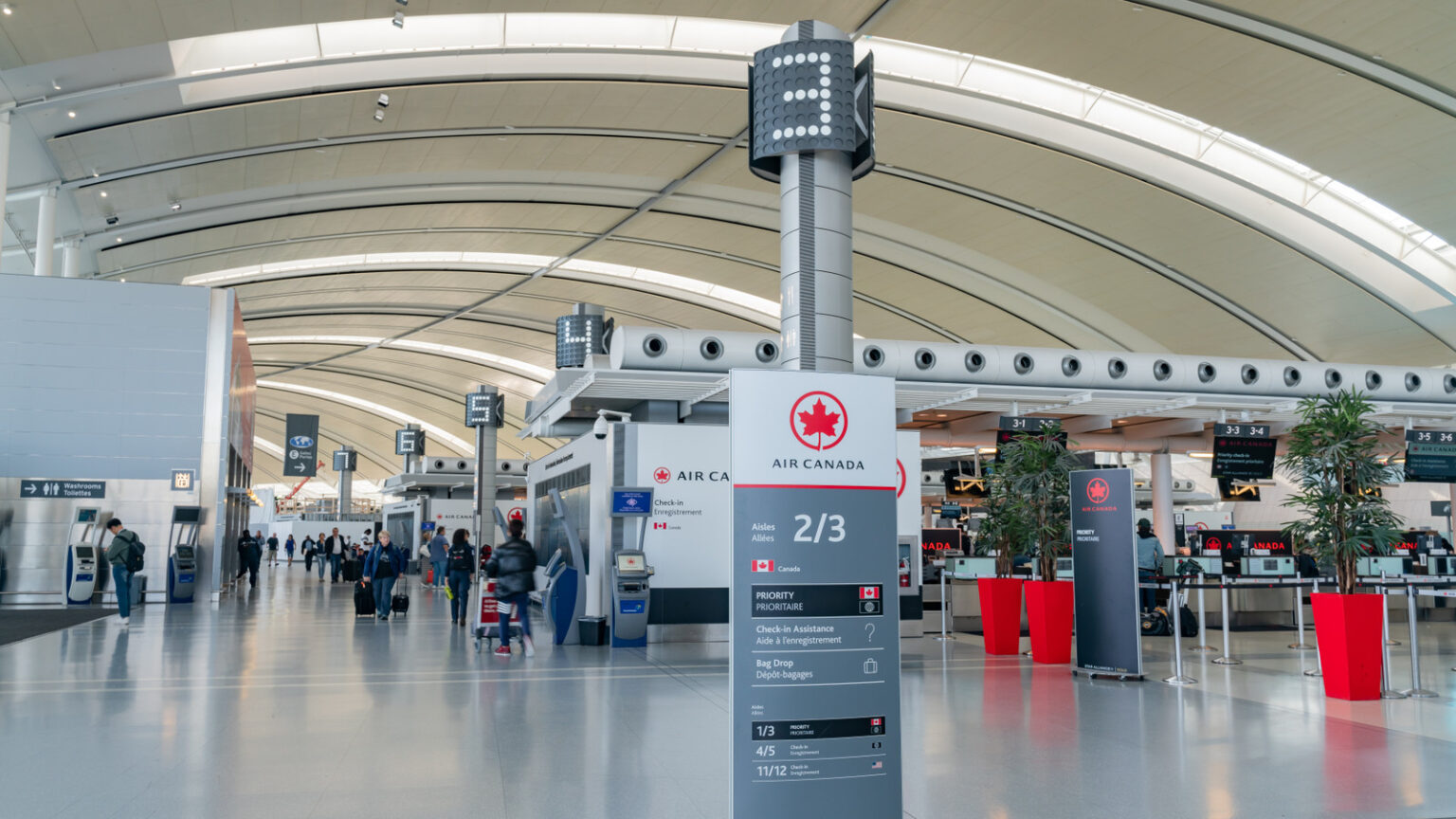 Air Canada Reacts Over Environment Canada’s Travel Warning: Delays And Cancellations Looming Air Canada Reacts Over Environment Canada's Travel Warning: Delays And Cancellations Looming