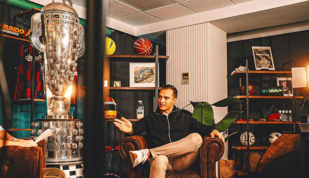 Alex Palou Takes Indy 500 Trophy on 'Super Special' Visit to Spain