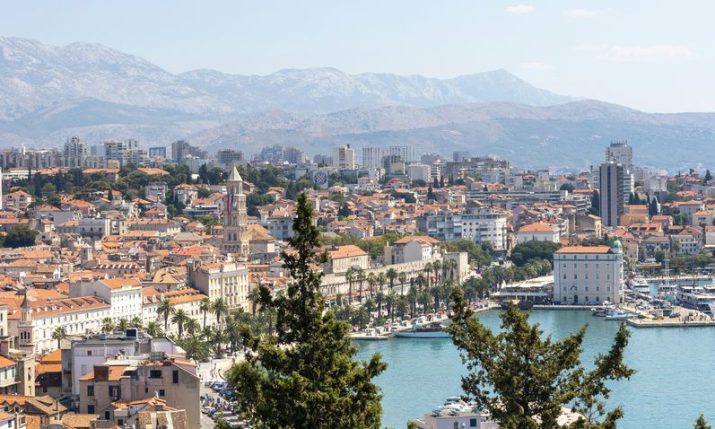 Split apartment prices hit record highs as sales fall