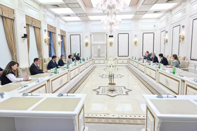 Azerbaijan, UK Explore Enhancing Interparliamentary Ties