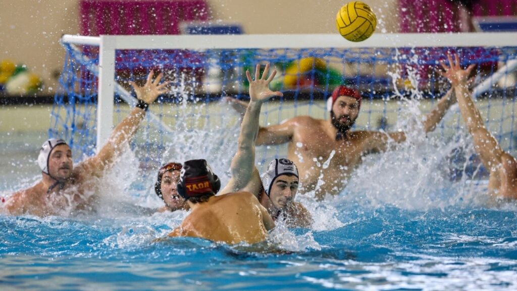 Savona storms past Posillipo; four close contests in Italy