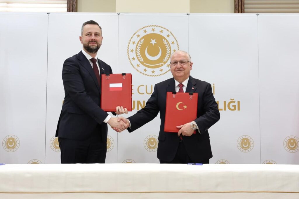 Türkiye and Poland sign a bilateral defense cooperation agreement during an official talks between Polish Deputy PM and Minister of National Defense Wladyslaw Kosiniak-Kamysz (L) and Turkish Defense Minister Yasar Guler (R) in Ankara, Türkiye on Dec. 15, 2025. (Photo via X/@tcsavunma)