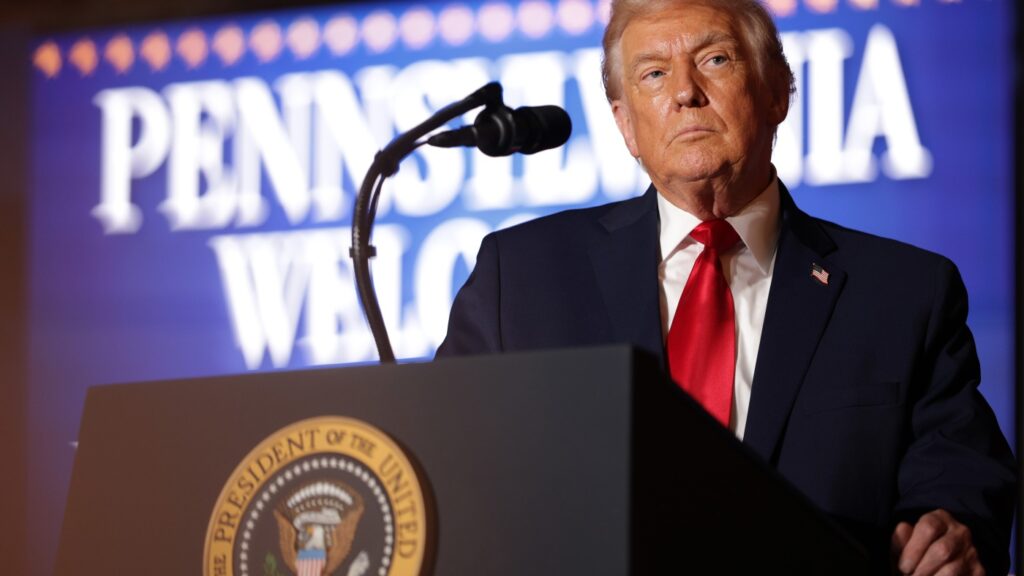 Trump economic messaging : NPR