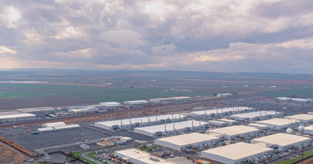 Tech companies, governments could do more to reduce environmental impacts of data centers