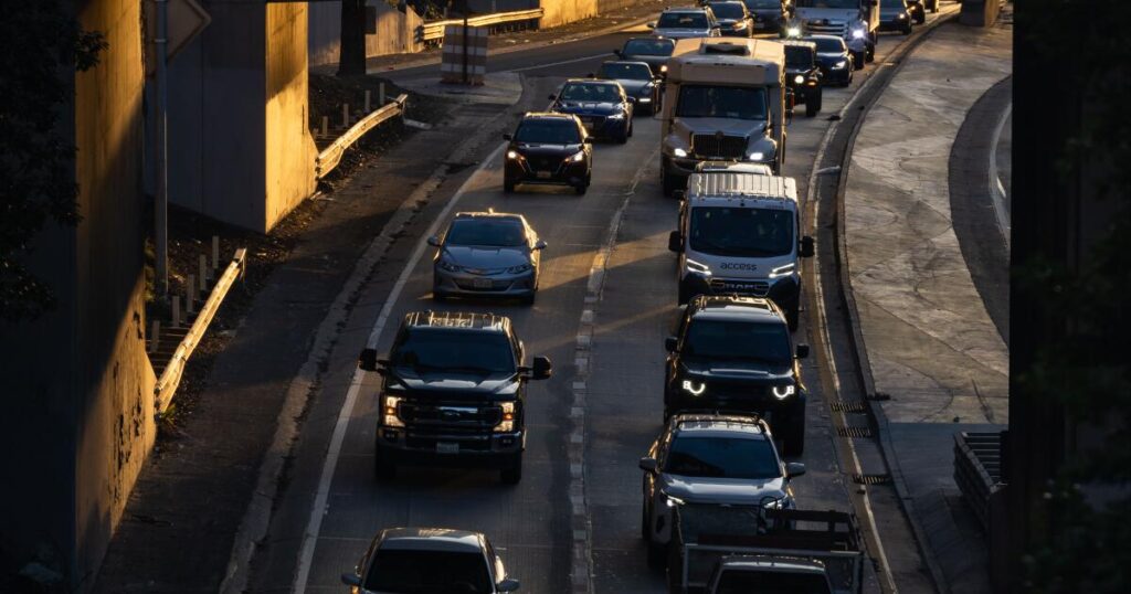 Trump plans to weaken vehicle mileage rules that limit air pollution