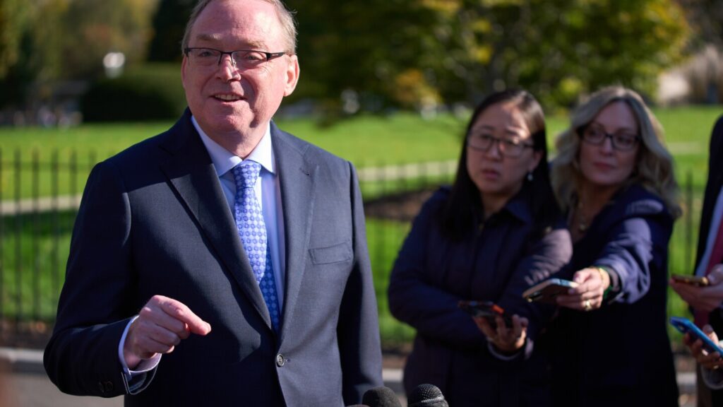 Hassett Vows Trump Would Have ‘No Weight’ In Fed Decisions If He’s Picked as Chair