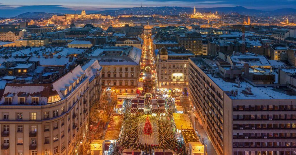 The capital of Hungary, relegated to "junk". Budapest is "not recommended for investment"