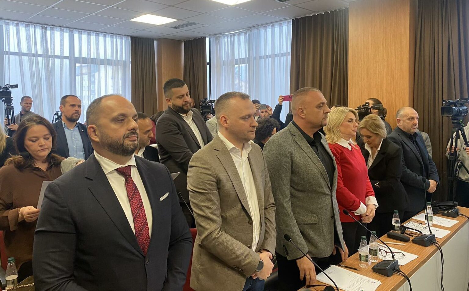 Serb Mayors ‘Retake’ Power in North Kosovo