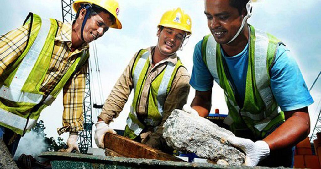 Romania will import 90,000 foreign workers until 2026 to cover the labor shortage