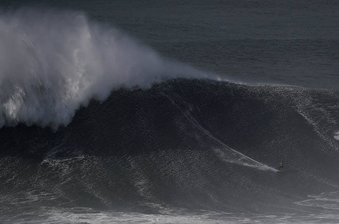 PEDRO ROCHA / REUTERS
                                Frances Justine Dupont won the womens Nazare Big Wave Challenge today in Nazare, Portugal.