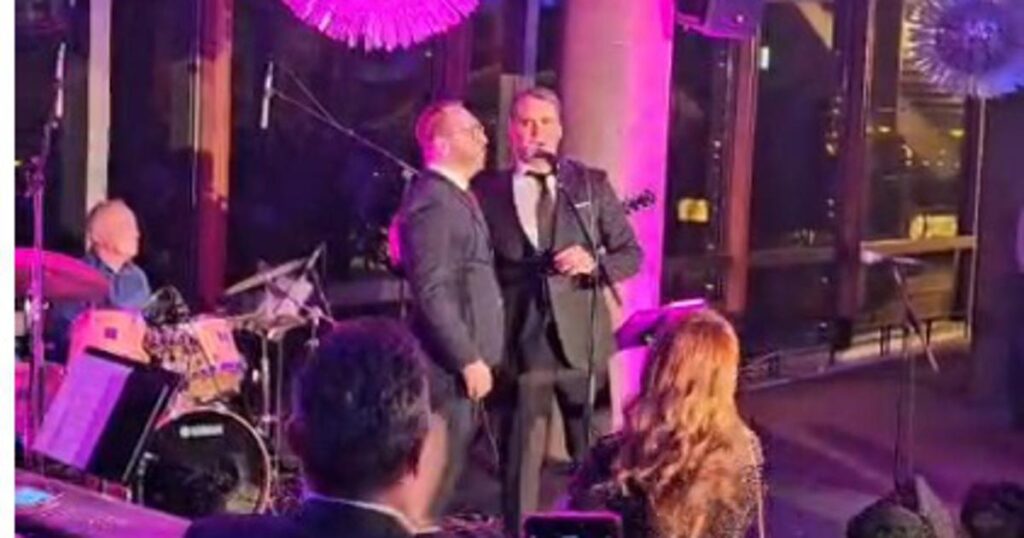 VIDEO Tomašević sang the famous patriotic song "Your country" in Lisinski