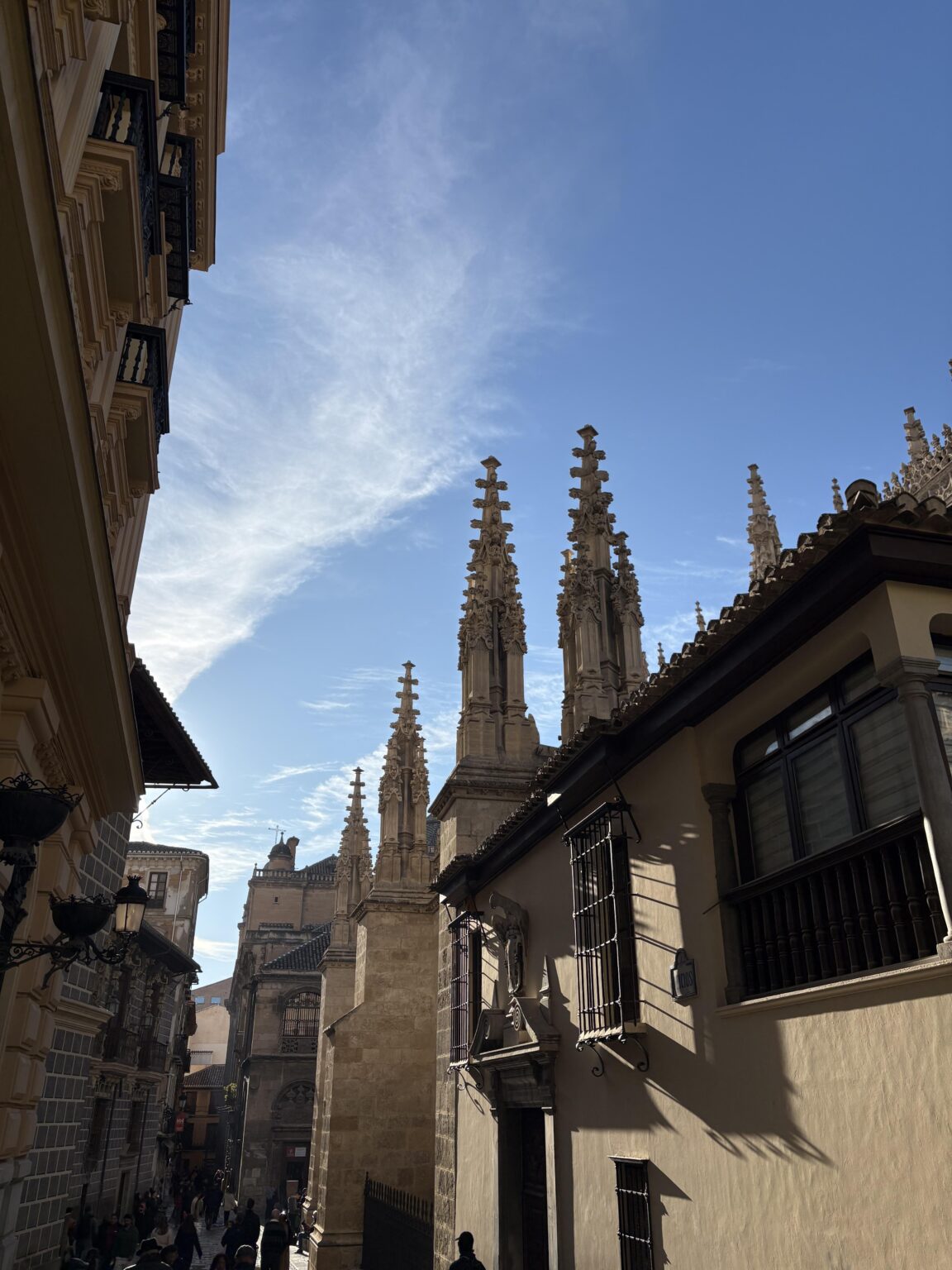 Structures in Granada