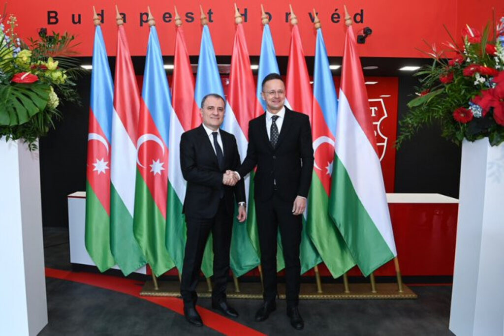 Azerbaijani, Hungarian FMs holding one-on-one meeting in Budapest
