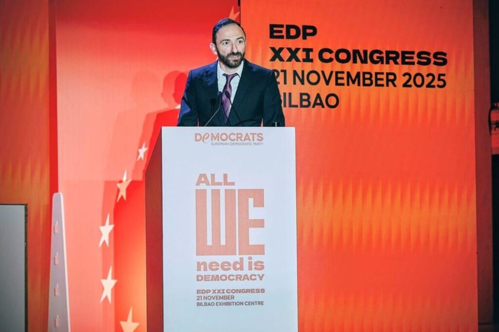 Protecting minors online without violating privacy is possible